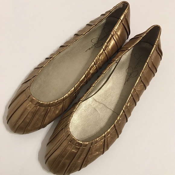 Gold Jessica Simpson Farnsworth flats - Picture 1 of 6